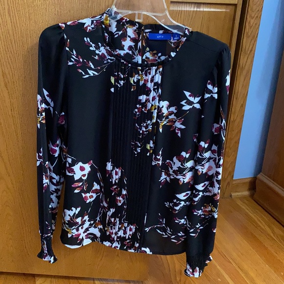Floral Blouse - Picture 2 of 2
